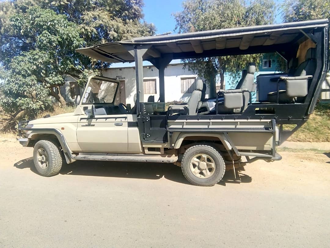 Open-sided game drive vehicle, ready to roll